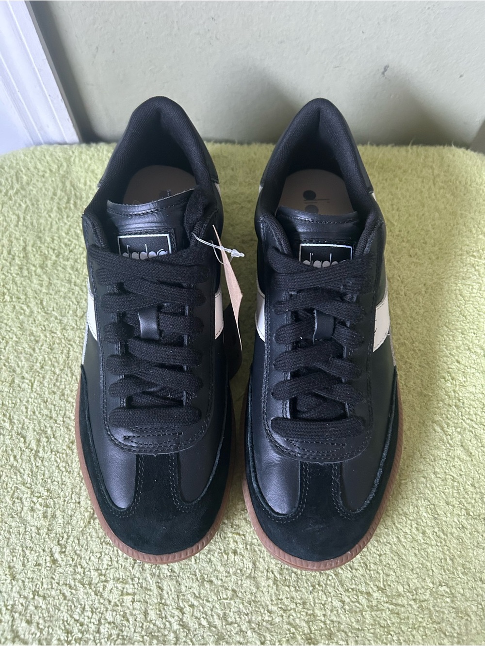 NWT Diadora Women’s Black Leather/Suede Sneakers with White Accent